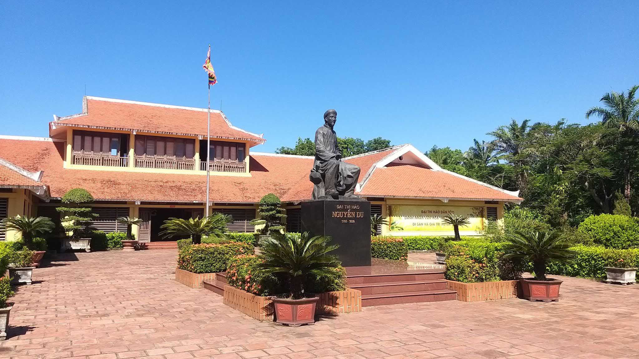 Khu di tích Nguyễn Du