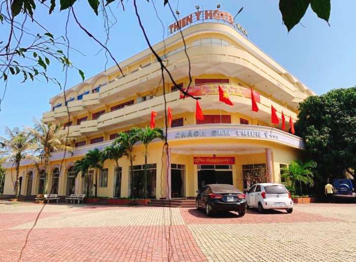 Khách sạn Thiên Ý