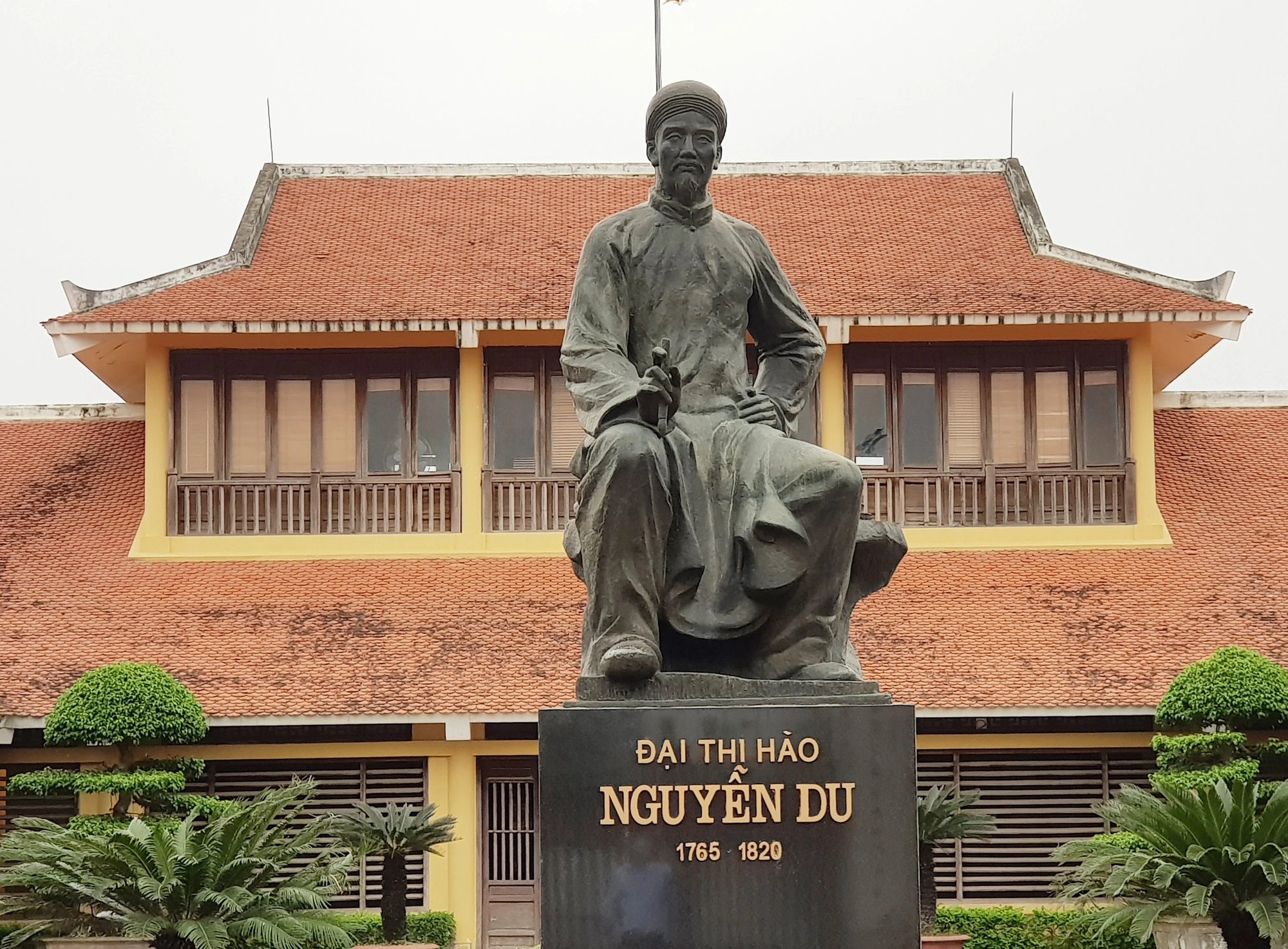 Tiểu sử Đại thi hào Dân tộc Nguyễn Du
